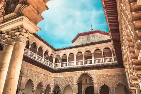 Alcazar, Cathedral, and Giralda Skip-the-Line Tour