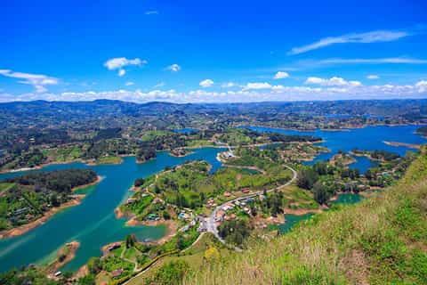 From Medellin: Guatapé Full-Day Tour with Piedra del Peñol