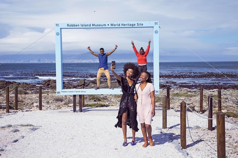 Entradas a Robben Island, pingüinos y tour privado a Cape PointEntradas Robben Island, pingüinos y tour privado a Cape Point