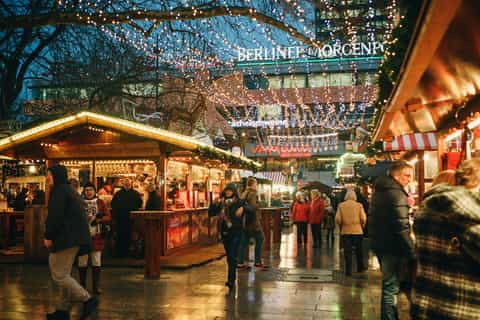 Berlin: Christmas Walking Tour with Local Guide