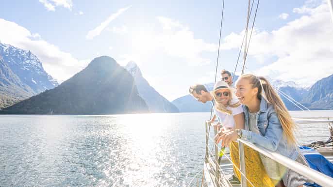 milford sound coach nature cruise day trip from te anau