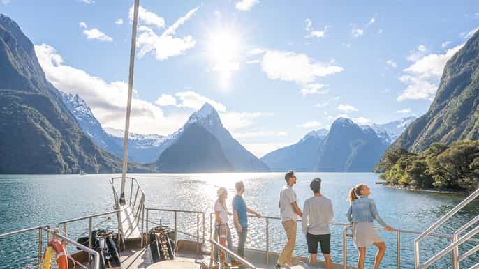 milford sound coach nature cruise day trip from queenstown