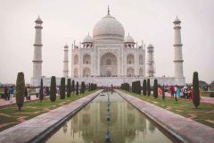 De Delhi: excursão de dia inteiro ao Taj Mahal de carro
