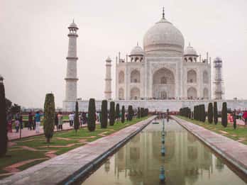 Ab Delhi: Tagestour zum Taj Mahal per Auto Ab Delhi: Tagestour zum Taj Mahal per Auto
