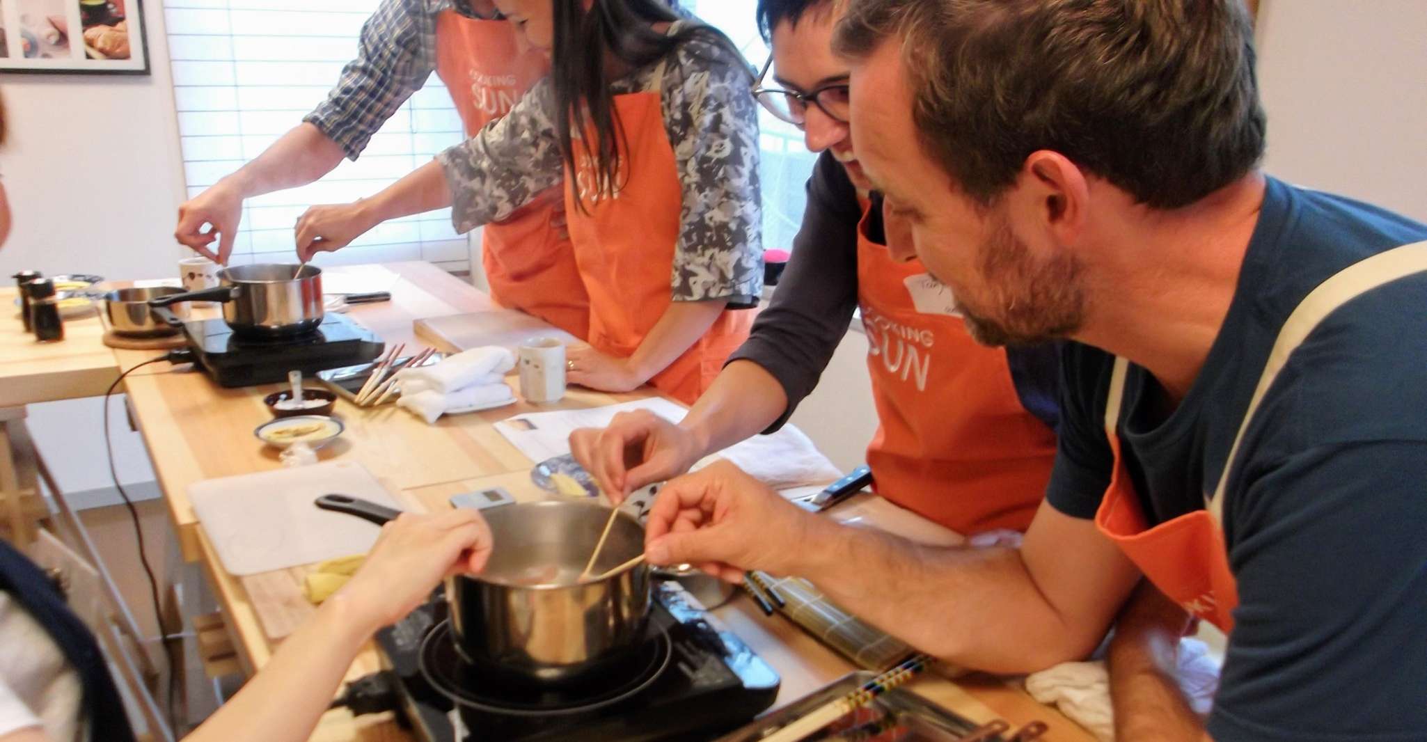 Tokyo: Sushi Making Class photo 6