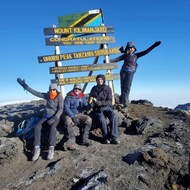 Escalada Do Monte Kilimanjaro Dias Na Rota Marangu Getyourguide