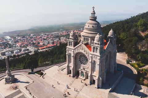 Alto Minho Tour from Braga & Guimarães