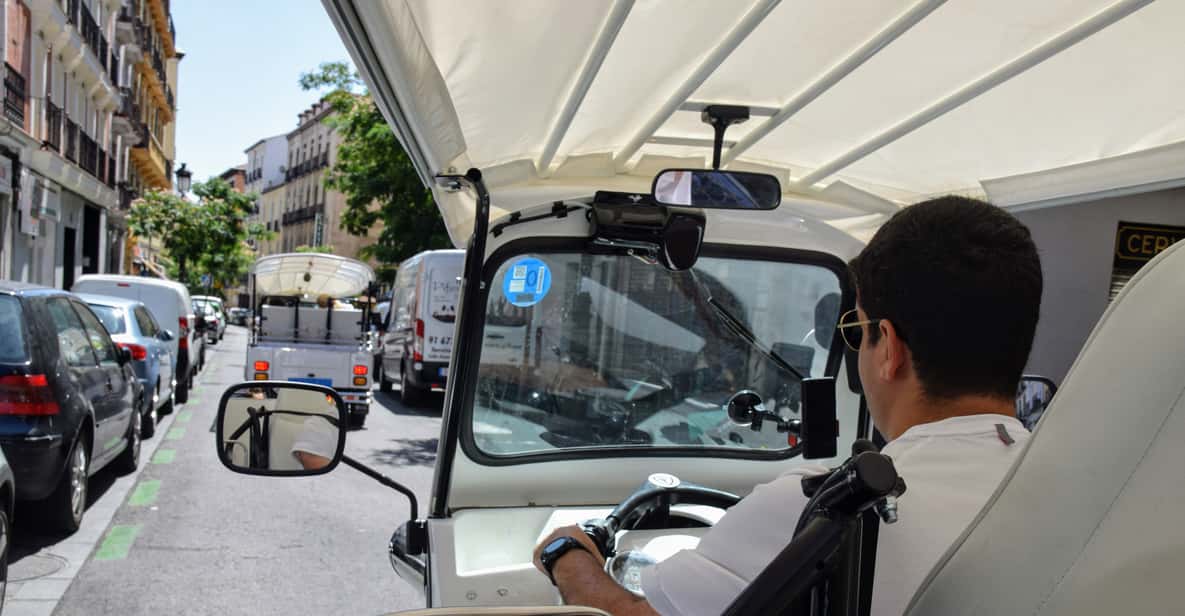 Madrid: Sightseeing Tuk-Tuk Tour for up to 4 People