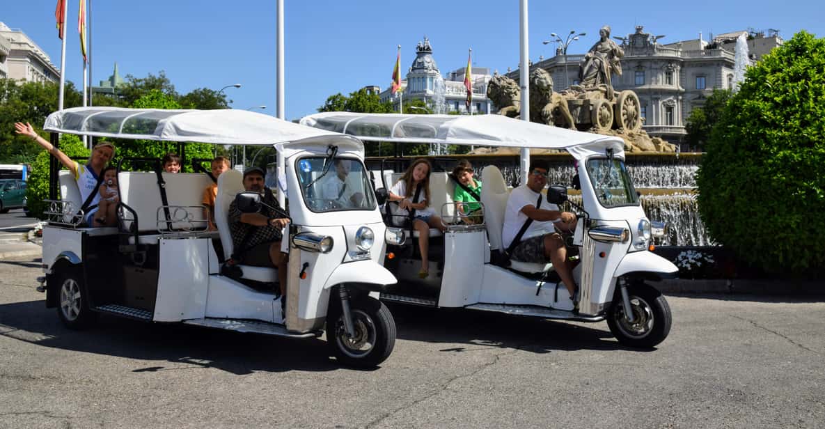 Madrid: Sightseeing Tuk-Tuk Tour for up to 4 People