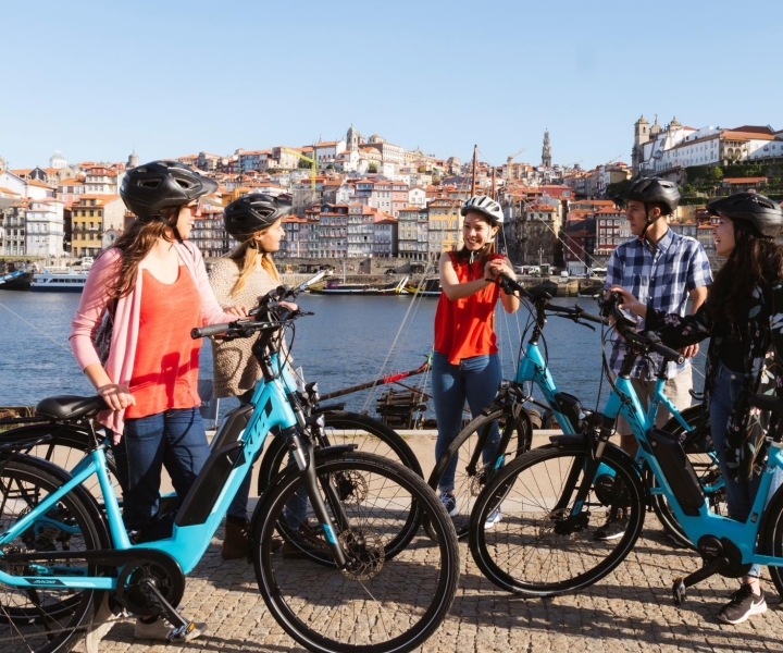 Porto: 3-Hour Old Town and Riverside Bike Guided Tour