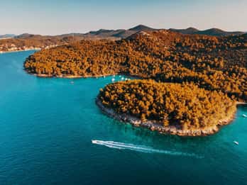 Zadar : excursion d'une demi-journée en bateau avec boissons et plongée avec tuba
