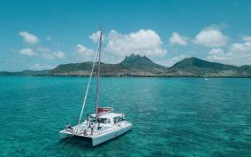 Trou D'eau Douce: Catamaran Cruise to lle aux Cerfs
