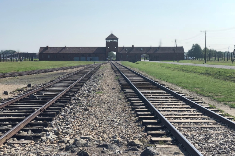 Von Krakau aus: Auschwitz-Birkenau Tour mit TransportSelbstgeführte Tour mit Reiseführer auf Englisch