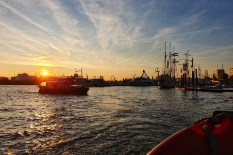 Hamburg: Private Hafenrundfahrt per BootPrivate Hafenrundfahrt per Boot – 1 Stunde