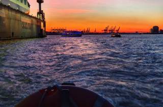 Hamburg: Private Hafenrundfahrt per Boot