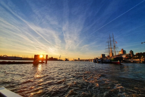 Hambourg: visite du port privé en bateauVisite privée du port d'une heure en bateau