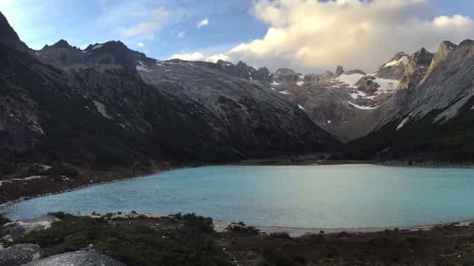 ushuaia esmeralda lagoon hiking tour with dinner and drinks