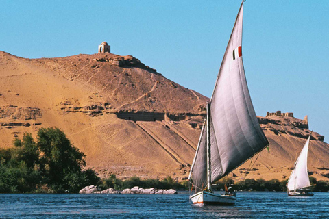 Aswan: 2-nacht Nijlcruise naar Luxor met bezienswaardigheden bekijkenNijlcruise van 2 nachten naar Luxor met Sightseein