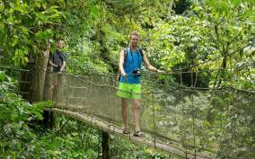 Manuel Antonio: Rainmaker Park Bridge & Waterfall Tour