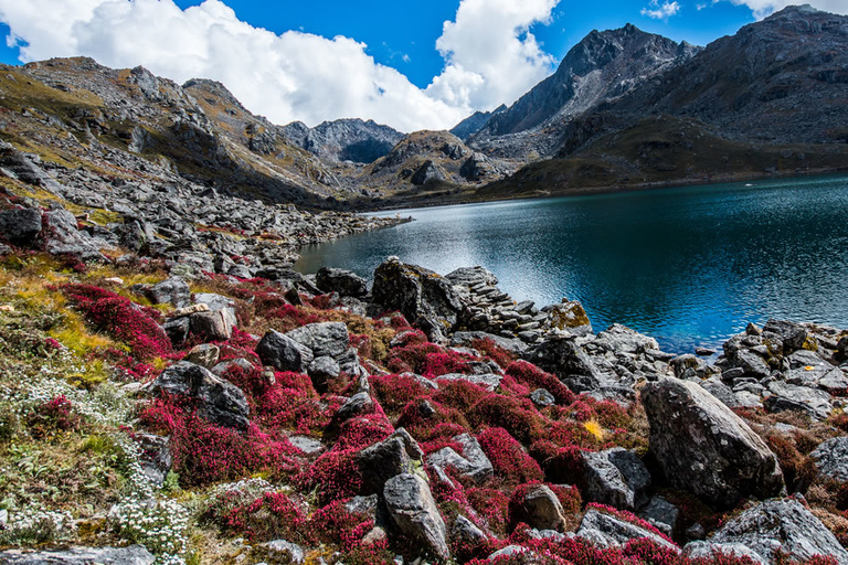 Kathmandu: 10-Day Gosaikunda Trek