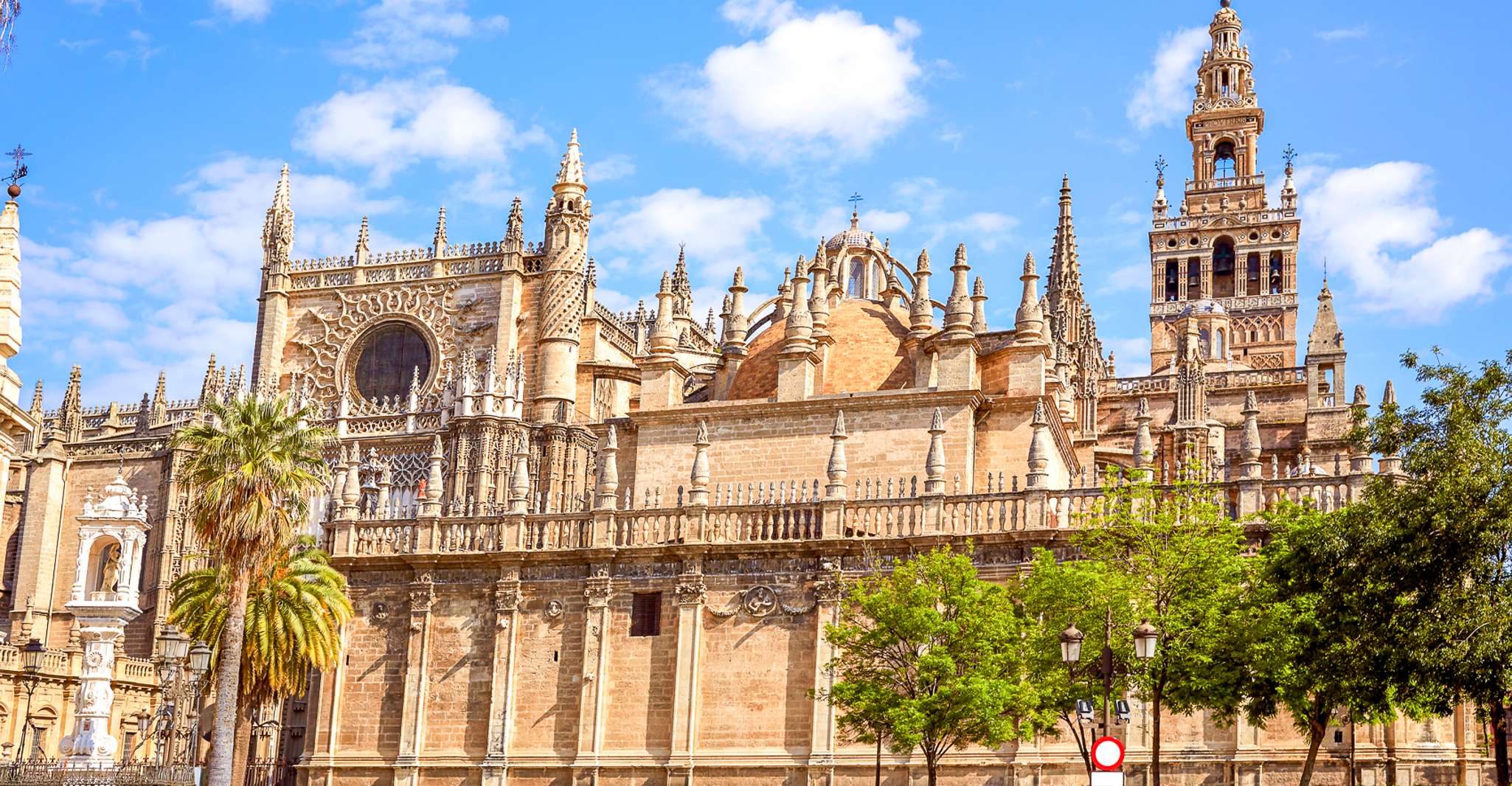 Seville, Cathedral and Giralda Tower Guided Tour and Tickets - Housity