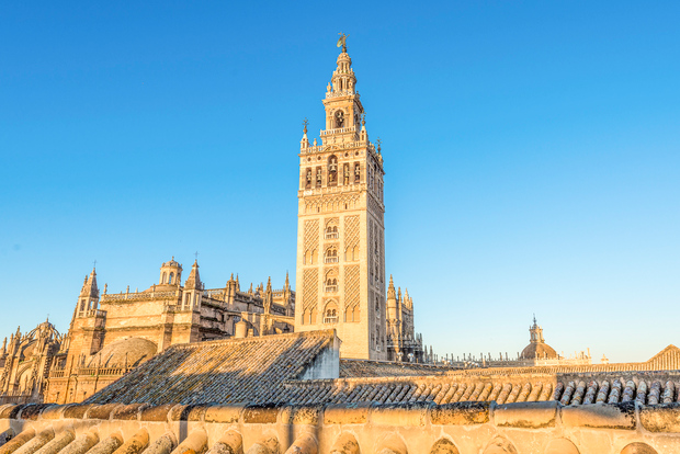 Seville Cathedral & Giralda Tower: Fast-Track Guided Tour