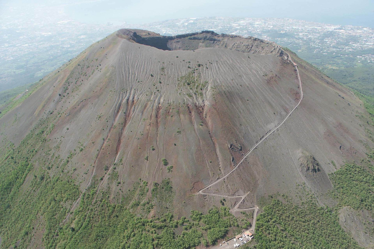 Naples: visite de Pompéi, d'Herculanum et du VésuveTour de groupe