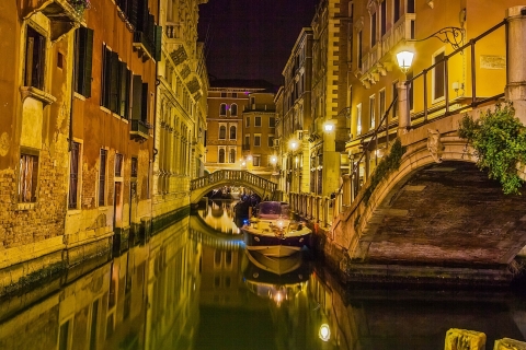 Venecia: Encantadora excursión nocturnaVisita en inglés