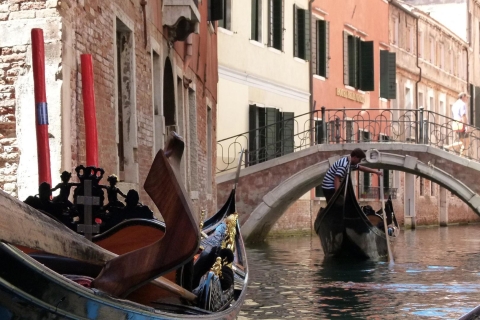 Venetië: een oude wandeling rond de Venetiaanse grachtenTour in het Engels
