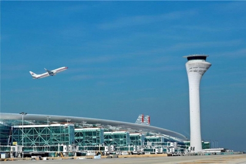 Dżudda: Prywatny transfer na lotnisko w jedną stronę lub w obie stronyJeddah Hotele do Lotnisko Jeddah