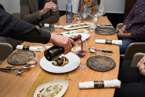 Barcelona: Wine and Tapas Tour for Lovers of Spanish Food