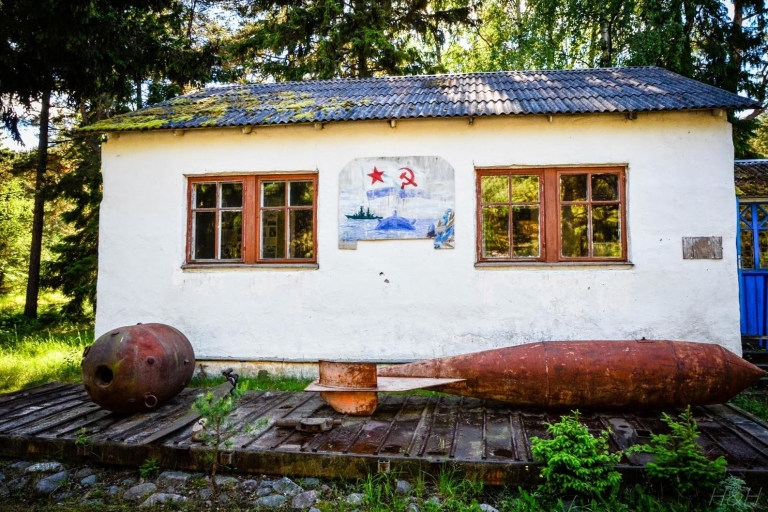 Naissaar: Dagtrip met Sovjet Militair en kustkundig erfgoed