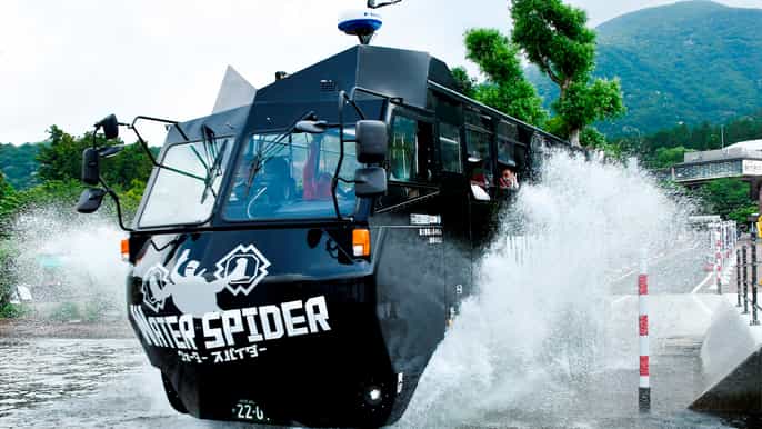 hakone amphibian sightseeing bus
