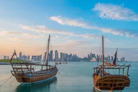 Doha: Dhow Cruise with Corniche Walk