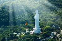 Trasferimento turistico tra Hue e Hoi An - Hizvo