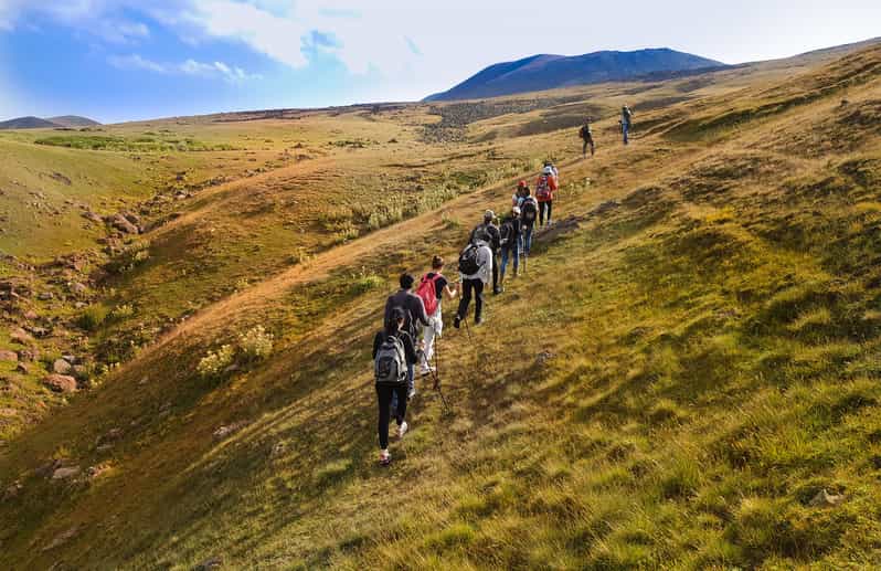 From Yerevan: 2-Day Garni, Geghard & Azhdahak Hiking Tour