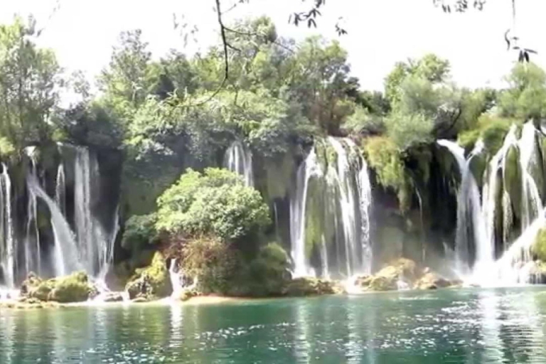 Ab Dubrovnik: Mostar & Kravica-Wasserfall KleingruppentourTour mit dem Van von Dubrovnik