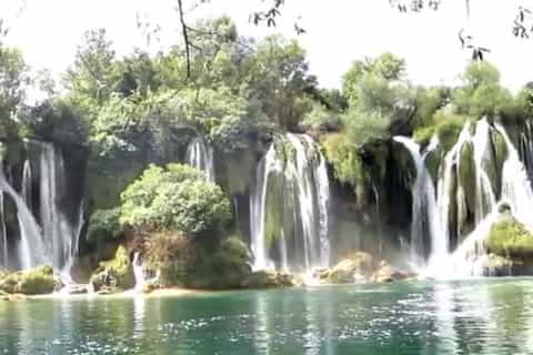 Mostar & Kravica Waterfall: Small Group Tour from Dubrovnik