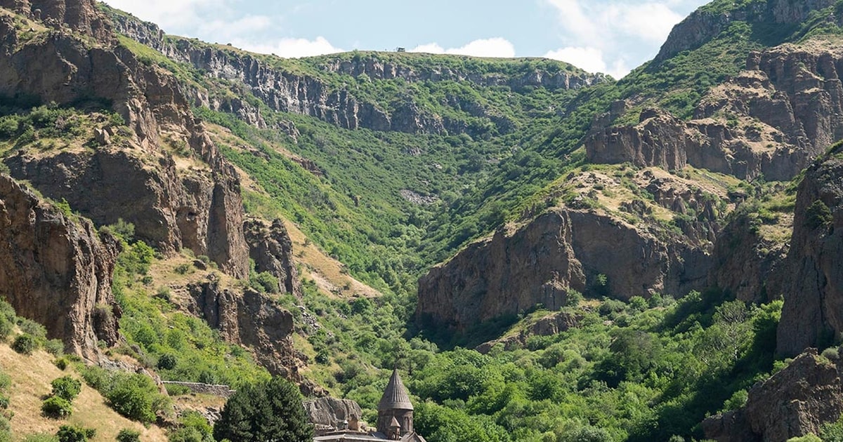 Храм Гарни и монастырь Гегард