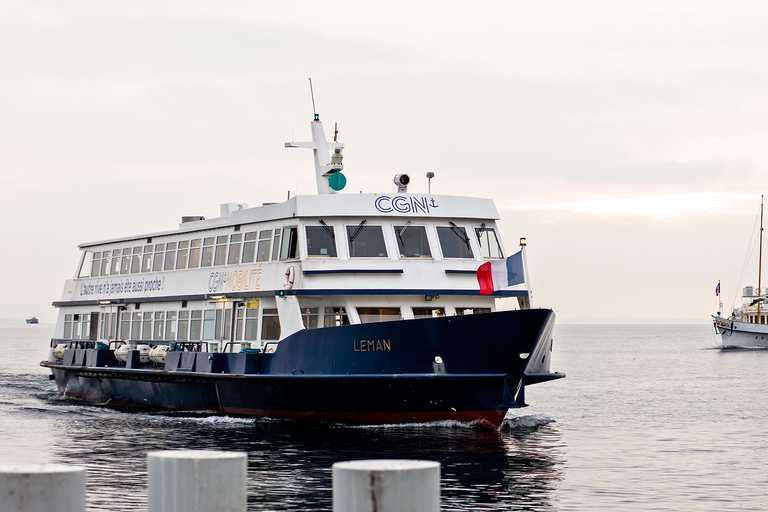 Lausana: Excursión autoguiada en barco a EvianExcursión autoguiada en barco a Evian