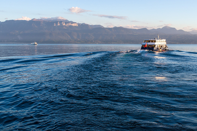 Lausanne: Excursão de barco autoguiada para EvianExcursão de barco autoguiada para Evian