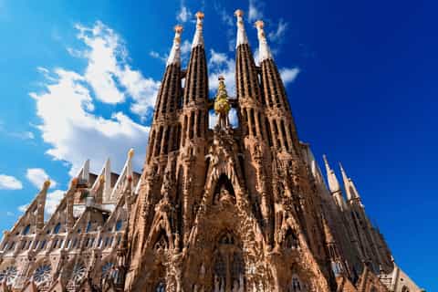 Barcelona: Sagrada Familia Fast Track Guided Tour