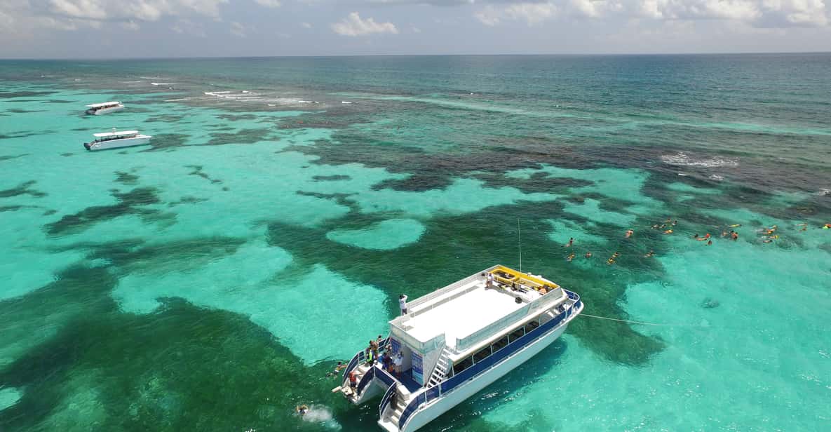 Cancun or Riviera Maya: Isla Contoy & Isla Mujeres Day Trip