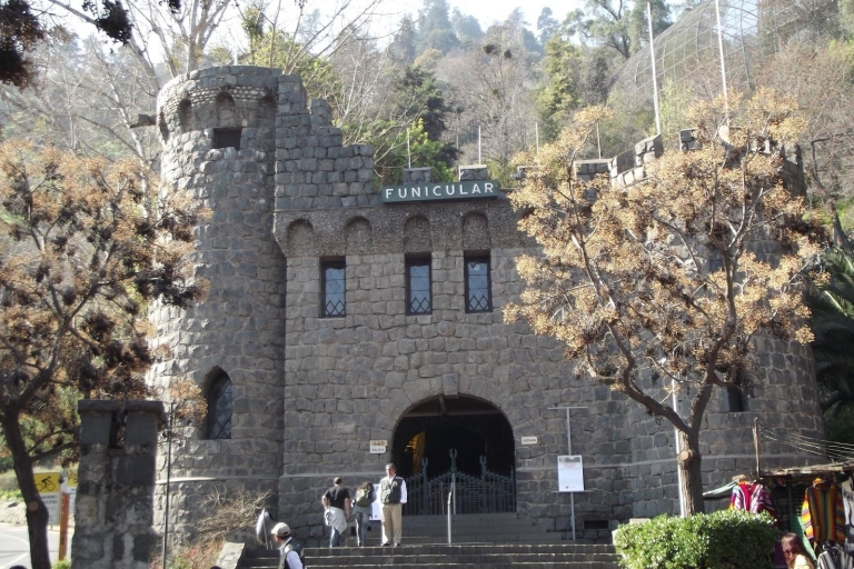Santiago: privérondleiding door de stad met optionele lunch en wijnmakerijPrivétour van een halve dag met de San Cristobal-heuvel