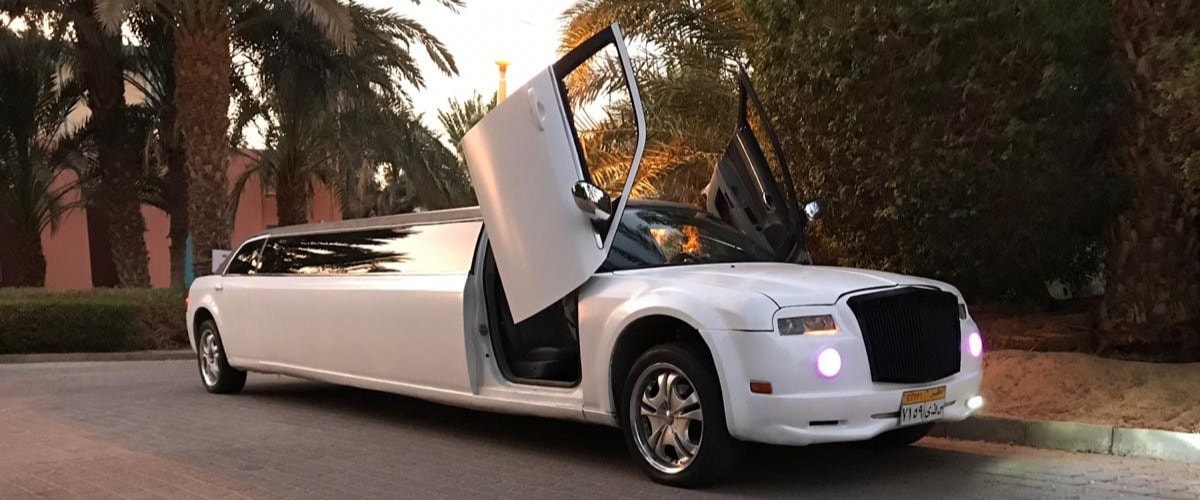 Hurghada: location de limousine VIP avec chauffeur | GetYourGuide