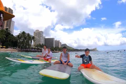 Waikiki: 1 Hour Small-Group Surf Lesson
