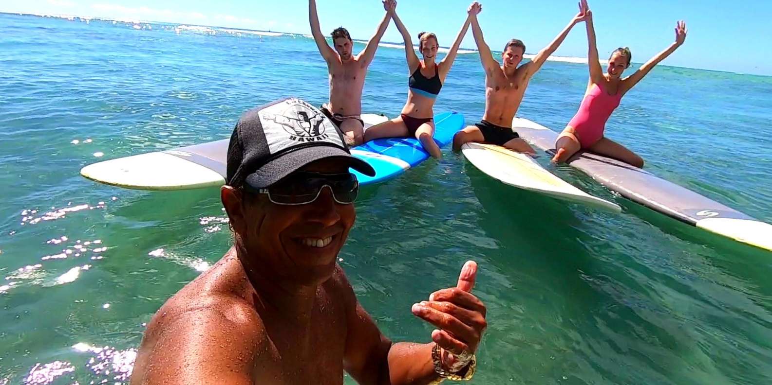 Waikiki: 1 Hour Small-Group Surf Lesson