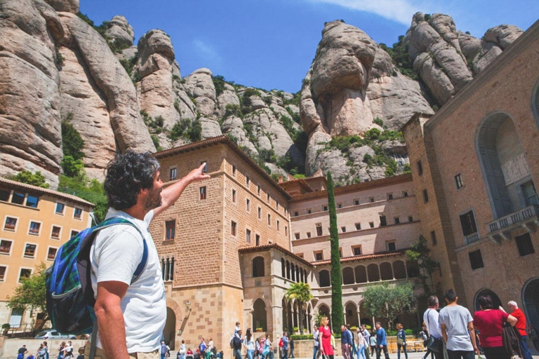 Barcelone: voyage privé à Montserrat avec téléphérique et déjeuner