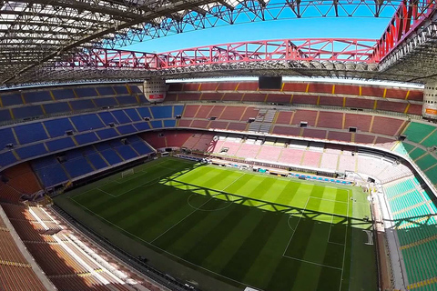 Milano: Inträde till San Siro Stadium &amp; Hop-On Hop-Off bussbiljett