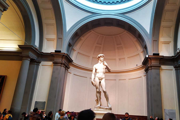 Da Roma: Arte e shopping a Firenze, tour di un giorno intero in trenoTour privato in lingua inglese